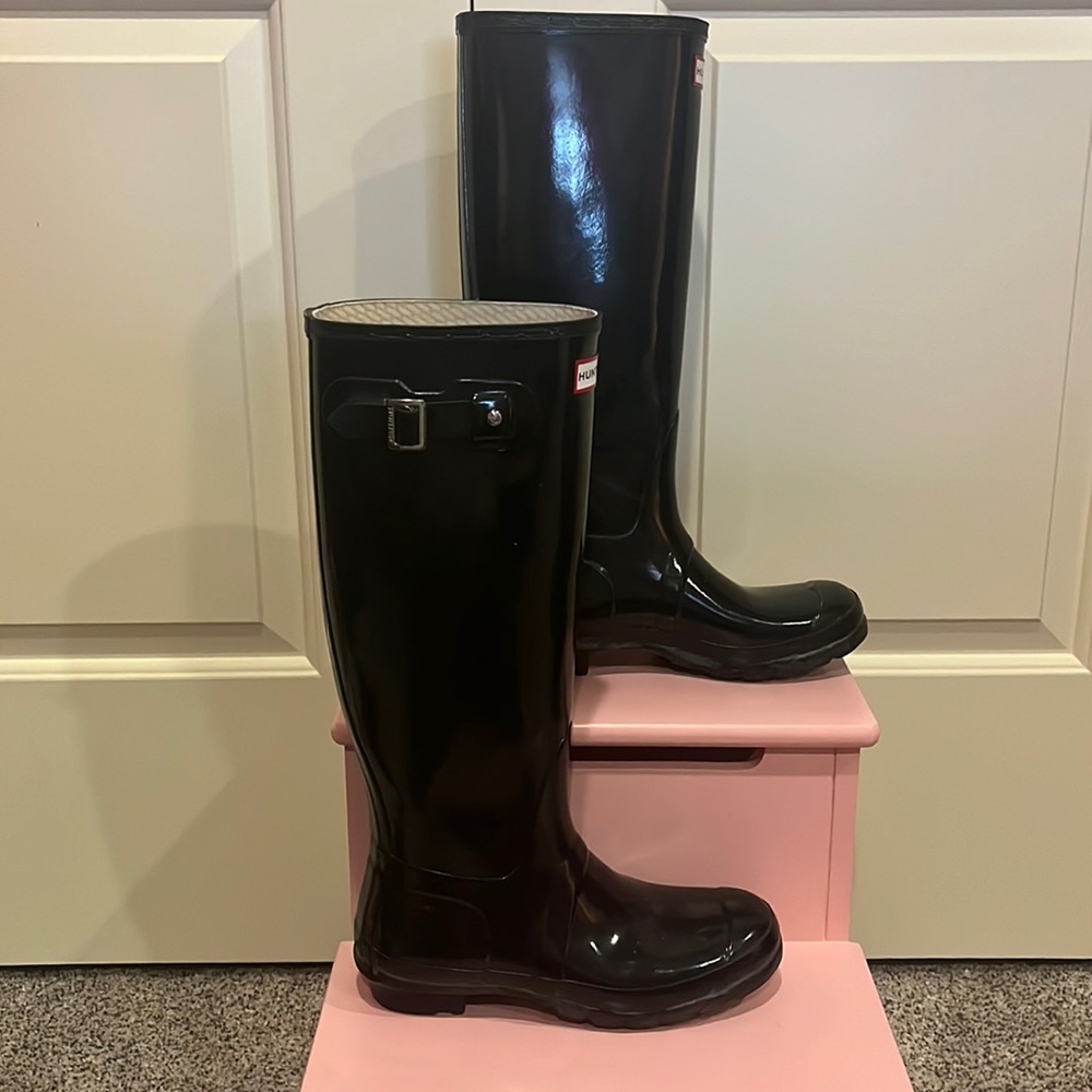 HUNTER rain boots